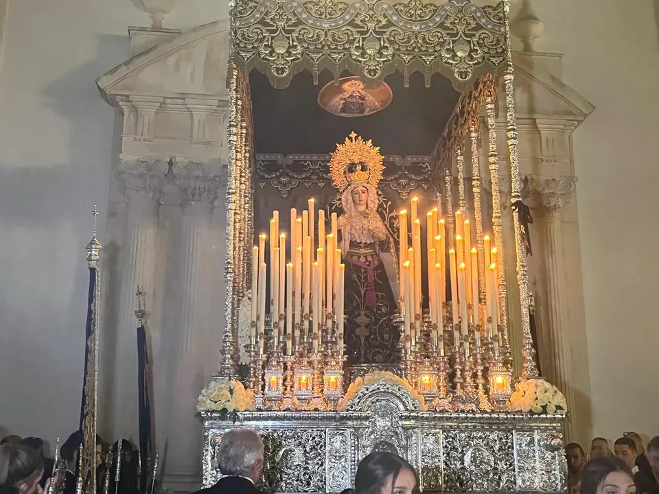 El Santo Entierro / Andr&eacute;s Illescas
