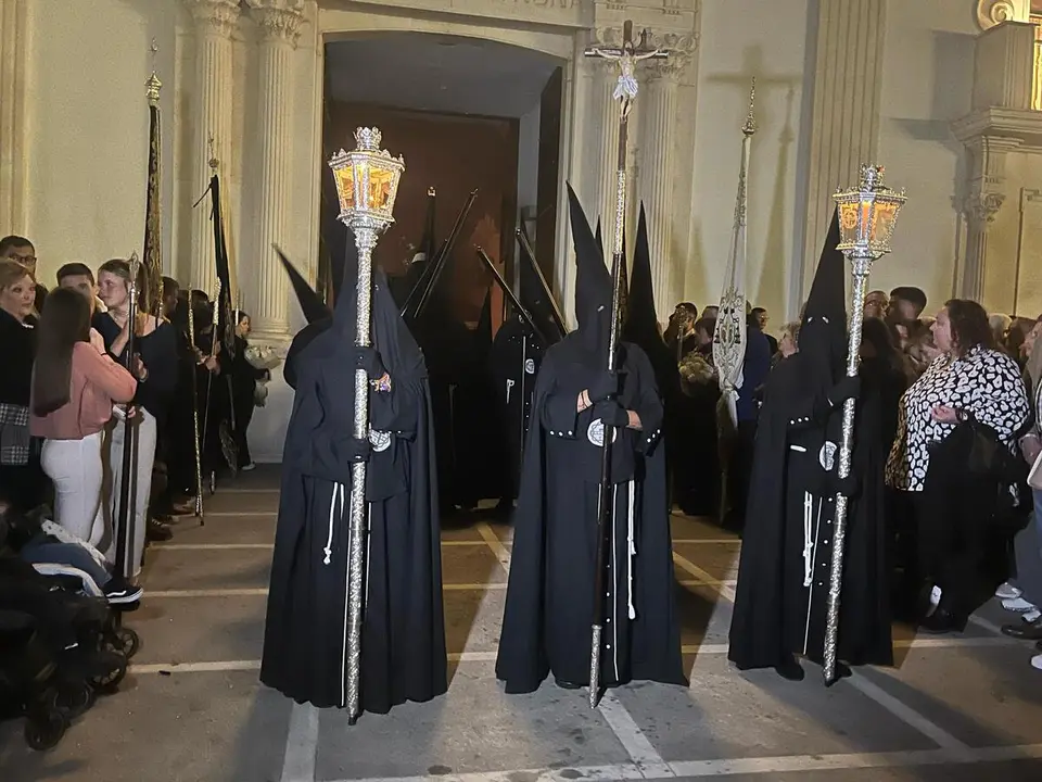 El Santo Entierro / Andr&eacute;s Illescas