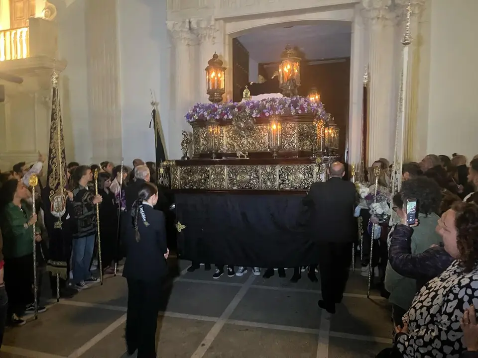 El Santo Entierro / Andr&eacute;s Illescas