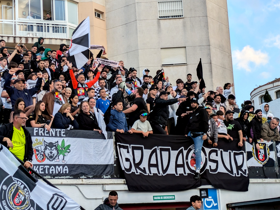 El Ceuta tumba al Marbella y sigue manteniendo el trono (21)