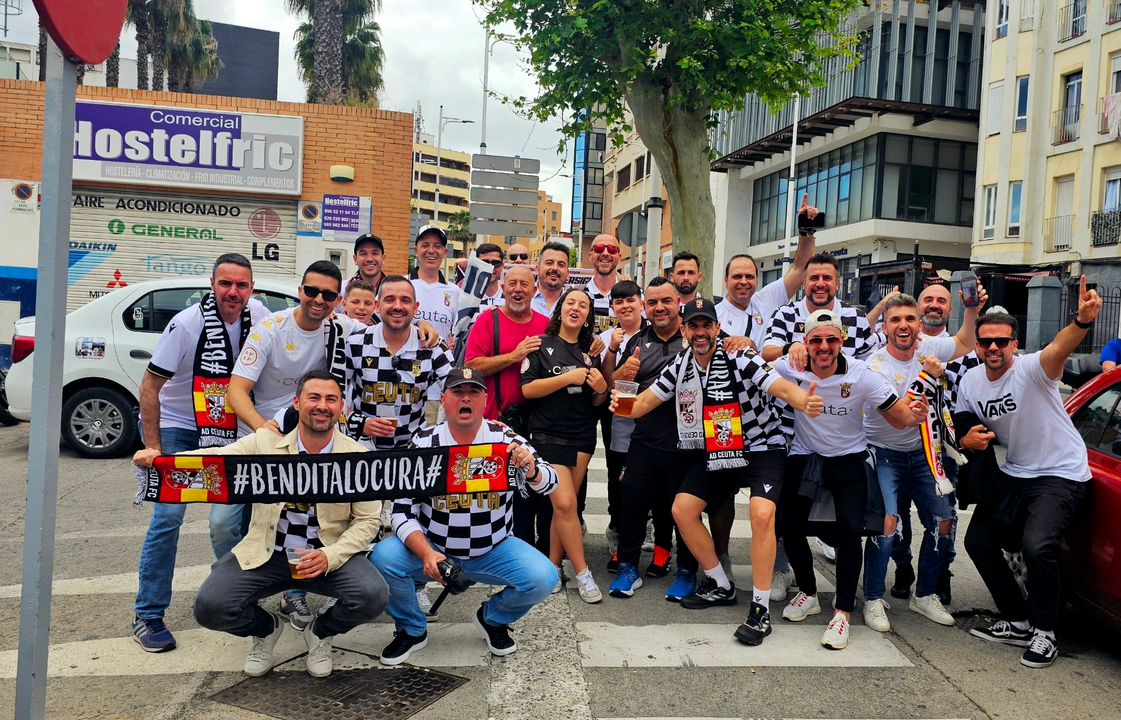 Afici&oacute;n caballa en la previa del Ceuta - M&eacute;rida