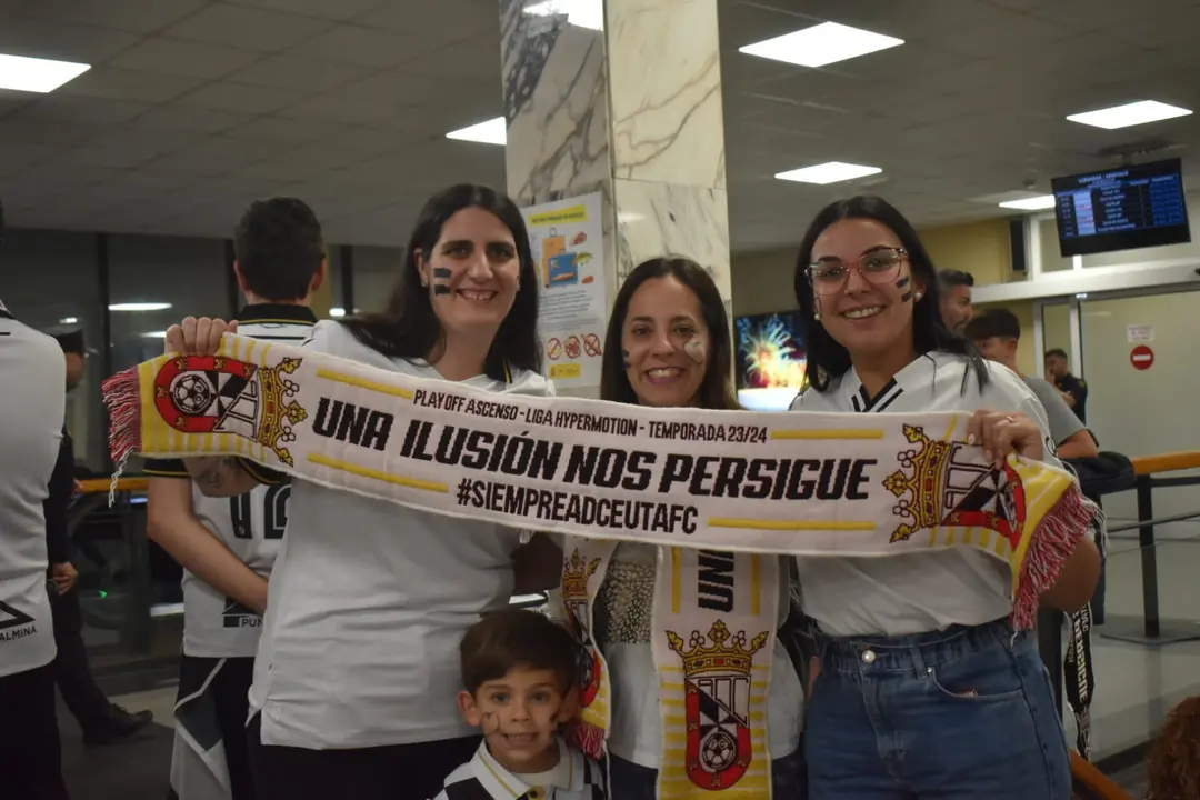 Preparativos para recibir a la AD Ceuta FC / Rafa B&aacute;ez