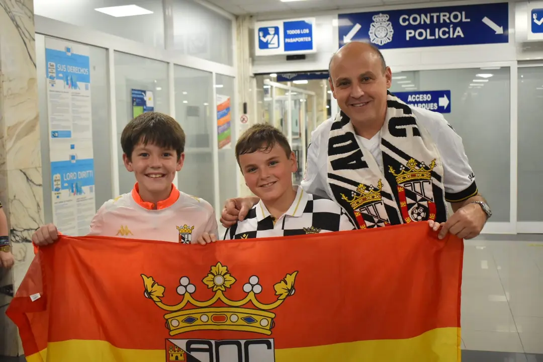 Preparativos para recibir a la AD Ceuta FC / Rafa B&aacute;ez