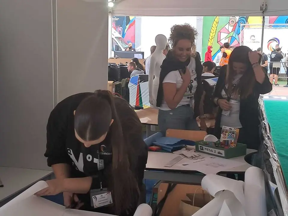 Ceuta Skills en el Instituto Almina / C&eacute;sar Mart&iacute;n
