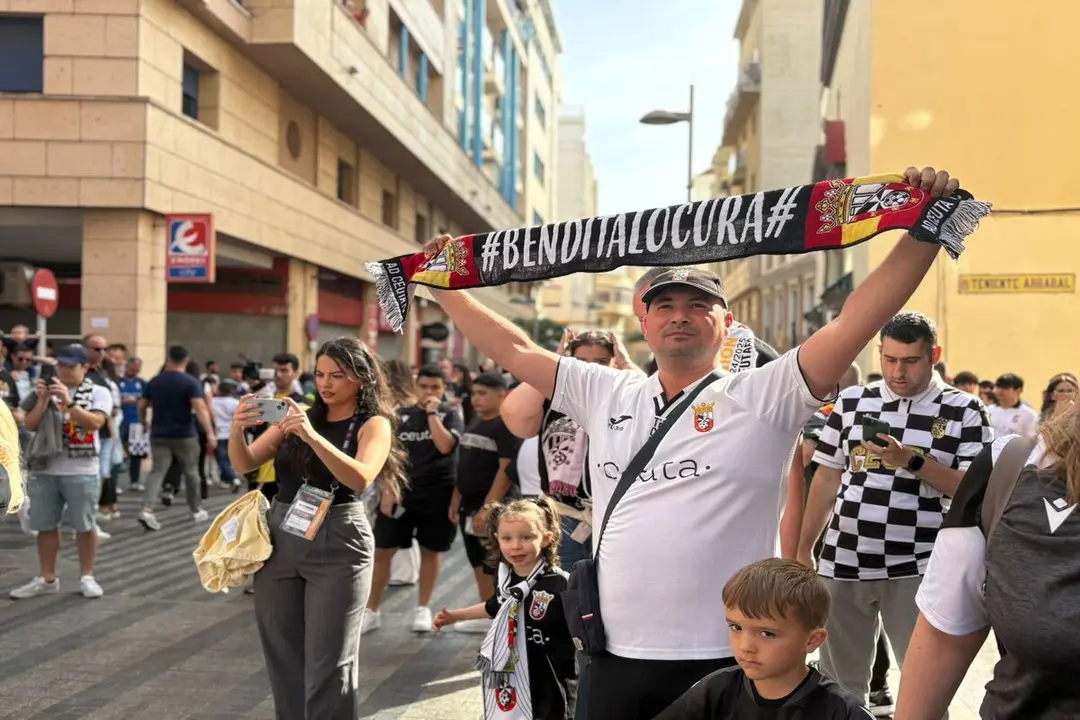 Celebraci&oacute;n ascenso de la AD Ceuta FC (17)