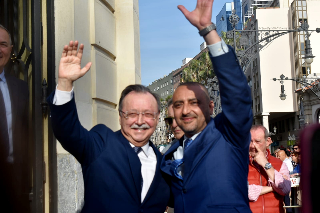 El presidente de la Ciudad junto al presidente de la AD Ceuta FC en el acto de celebraci&oacute;n del ascenso a Liga Hypermotion.