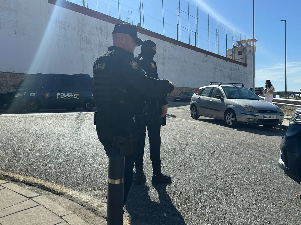 OPERACI&Oacute;N UCRIF LA REINA 11