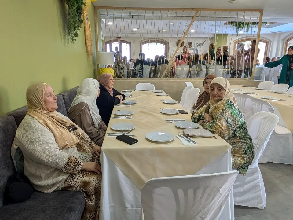 Cena del Eid el Adha para mayores / Rafa B&aacute;ez