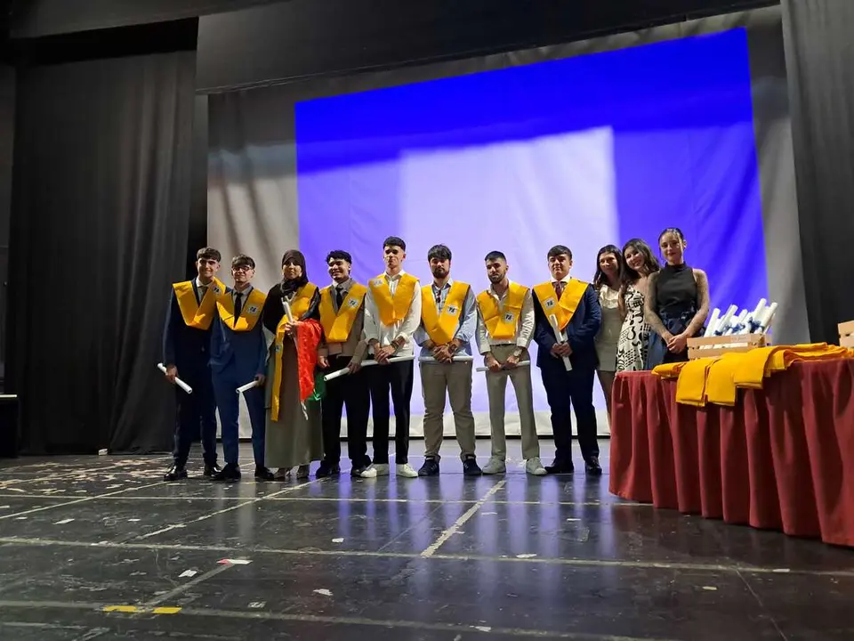 Graduaci&oacute;n de Formaci&oacute;n Profesional en el Siete Colinas / C&eacute;sar Mart&iacute;n