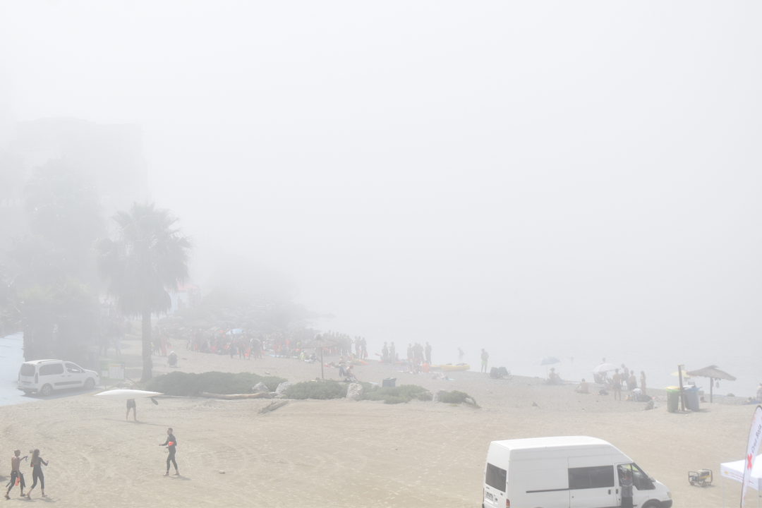 La niebla impide la celebraci&oacute;n de la traves&iacute;a a nado Ribera - Pineo