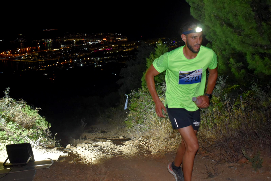 Ilias Lahsen, conquista la Nocturna Montes de Ceuta / Rafa B&aacute;ez