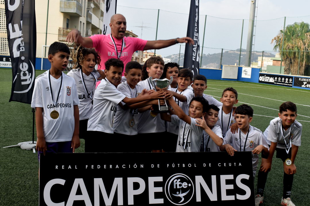 Entrega de trofeos de la RFFCE (28)