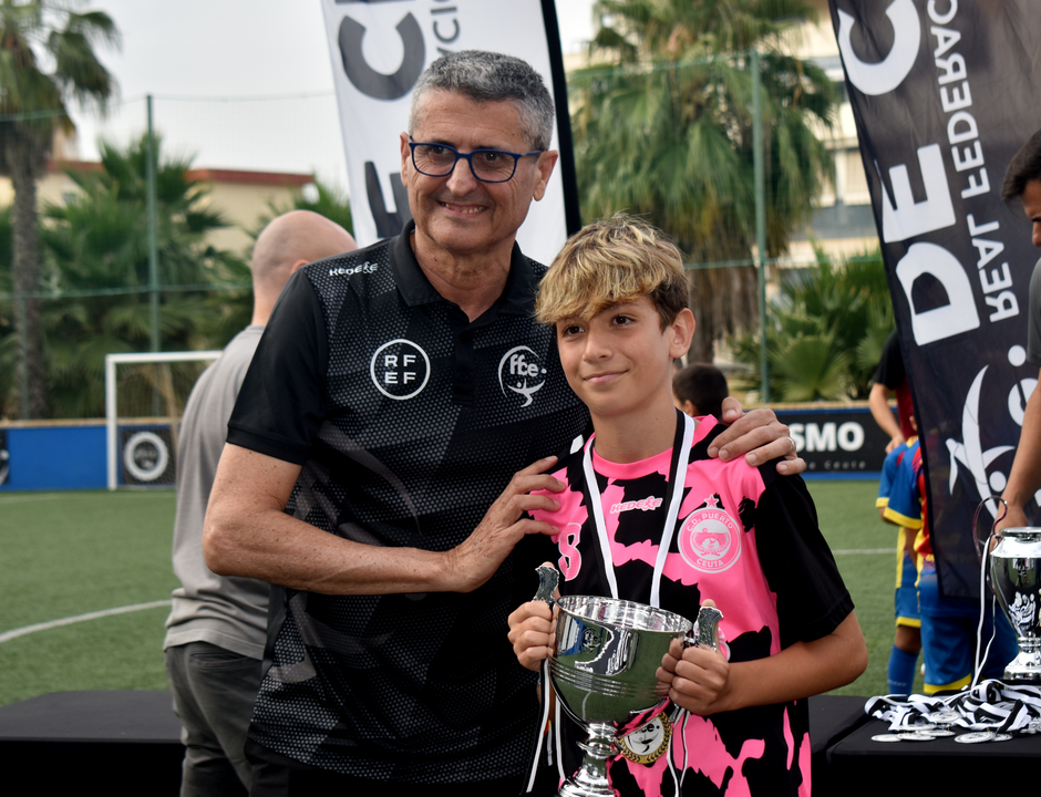 Entrega de trofeos de la RFFCE (16)