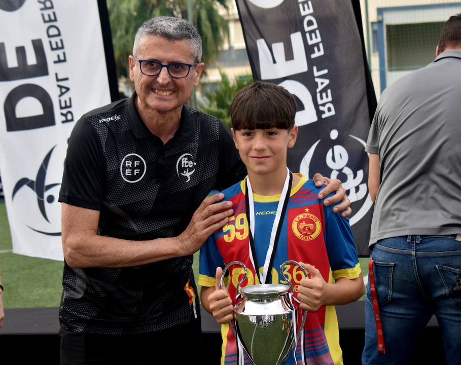 Entrega de trofeos de la RFFCE (8)