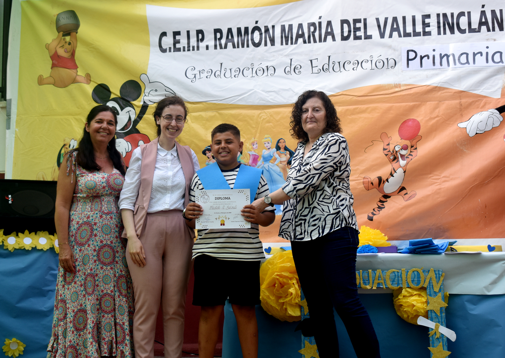 Graduaci&oacute;n de Educaci&oacute;n Primaria del Valle-Incl&aacute;n (23)