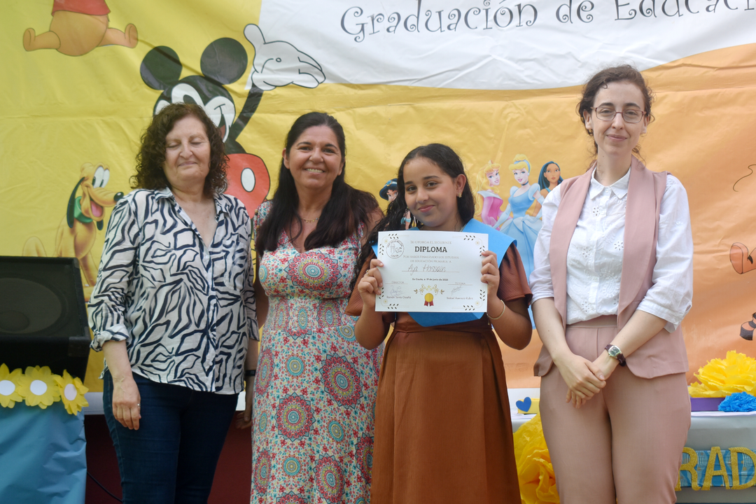 Graduaci&oacute;n de Educaci&oacute;n Primaria del Valle-Incl&aacute;n (13)