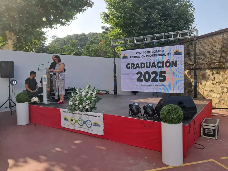 Graduaci&oacute;n del Centro Integrado de Formaci&oacute;n Profesional n&ordm;1 / C&eacute;sar Mart&iacute;n
