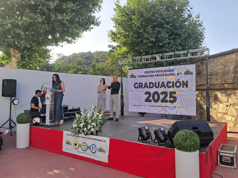 Graduaci&oacute;n del Centro Integrado de Formaci&oacute;n Profesional n&ordm;1 / C&eacute;sar Mart&iacute;n