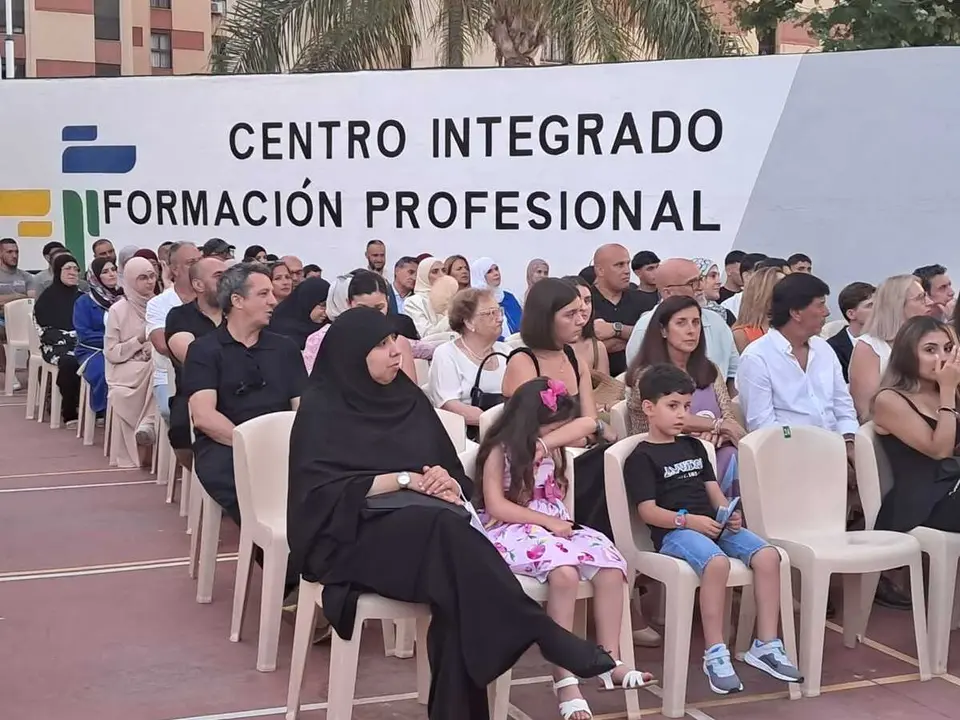 Graduaci&oacute;n del Centro Integrado de Formaci&oacute;n Profesional n&ordm;1 / C&eacute;sar Mart&iacute;n