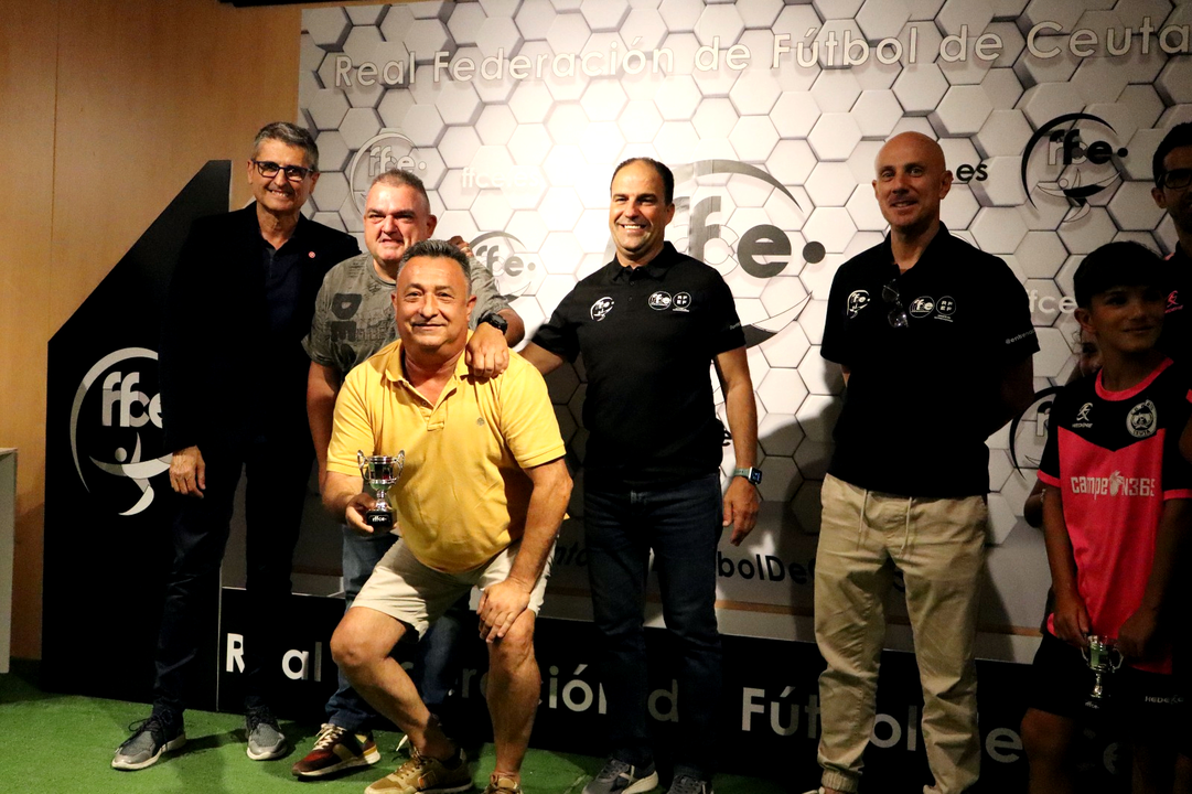 Recibimiento de la RFFCE al CD Puerto Alev&iacute;n (17)