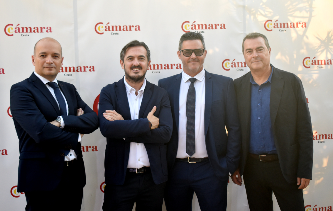 Juan Bravo recibe la Medalla de Oro de la C&aacute;mara de Comercio de Ceuta (15)