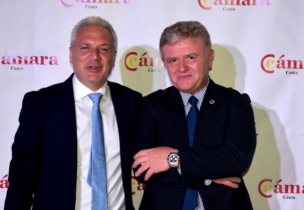 Juan Bravo recibe la Medalla de Oro de la C&aacute;mara de Comercio de Ceuta (22)