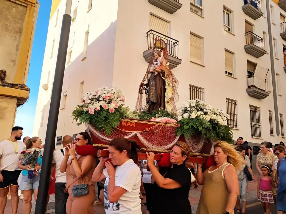Procesi&oacute;n de la Virgen del Carmen del Puerto. Foto: C&eacute;sar Mart&iacute;n