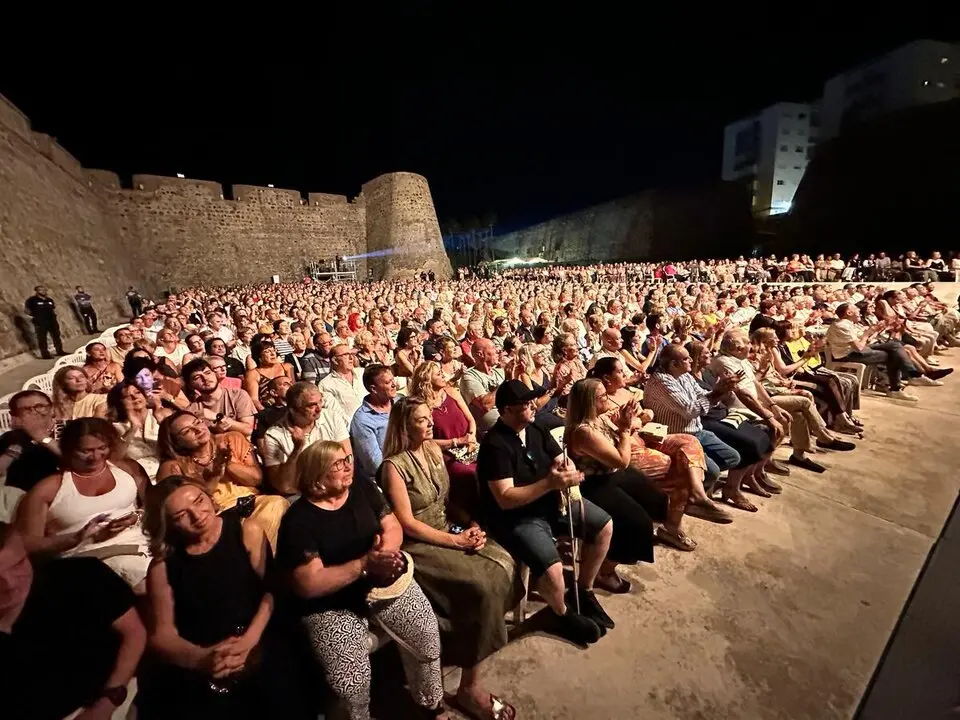 'Bis a Bis' espect&aacute;culo de Los Morancos en Las Murallas Reales / Mohamed Ettouileb