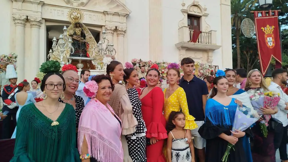Ofrenda a la Virgen de &Aacute;frica