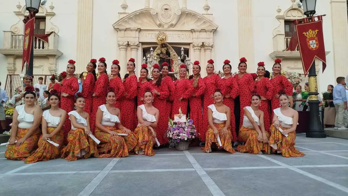 Ofrenda a la Virgen de &Aacute;frica