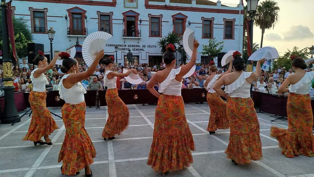 Ofrenda a la Virgen de &Aacute;frica