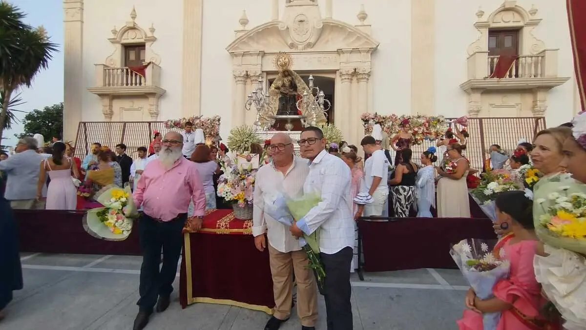 Ofrenda a la Virgen de &Aacute;frica