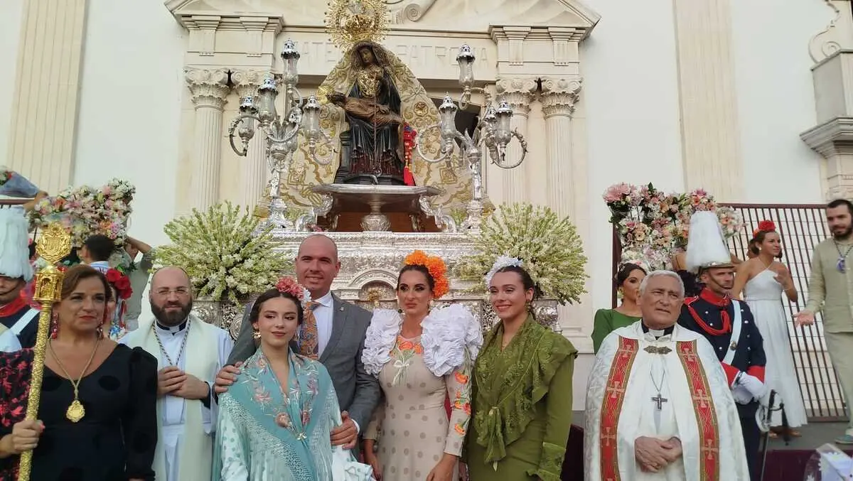 Ofrenda a la Virgen de &Aacute;frica