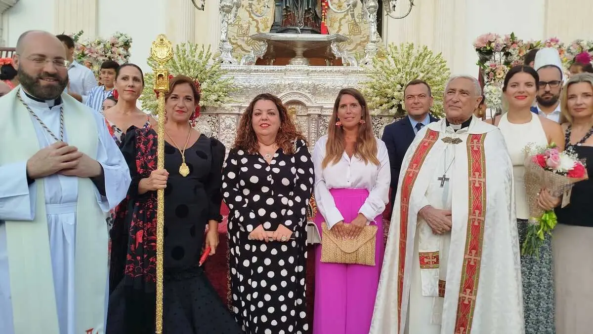 Ofrenda a la Virgen de &Aacute;frica