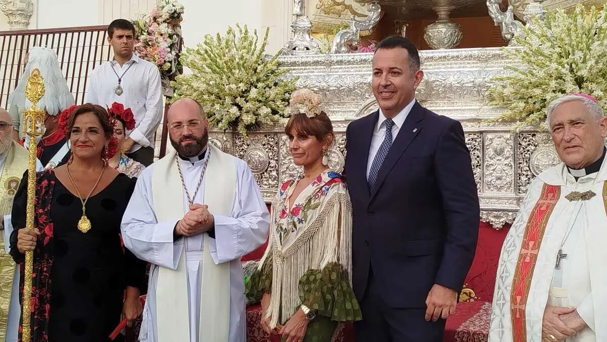 Ofrenda a la Virgen de &Aacute;frica