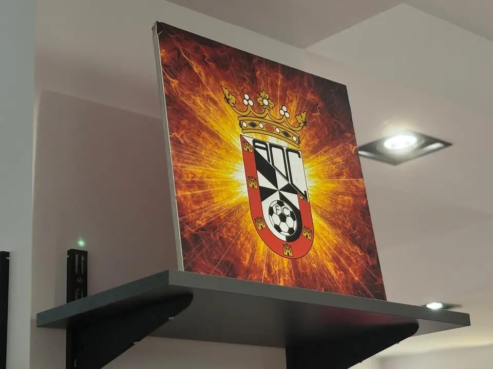 Apertura de la tienda de la AD Ceuta FC / Alma Palomino