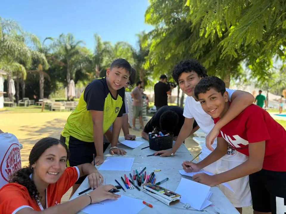 Campamento infantil en el Miguel de Luque / Alma Palomino