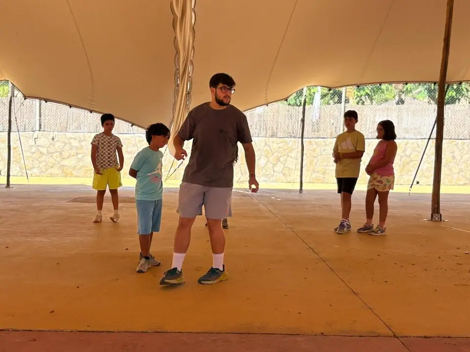 Campamento infantil en el Miguel de Luque / Alma Palomino