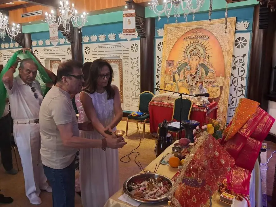 Aarti en honor a Ganesh / C&eacute;sar Mart&iacute;n