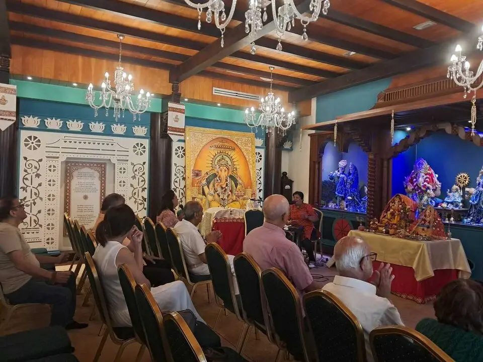 Aarti en honor a Ganesh / C&eacute;sar Mart&iacute;n