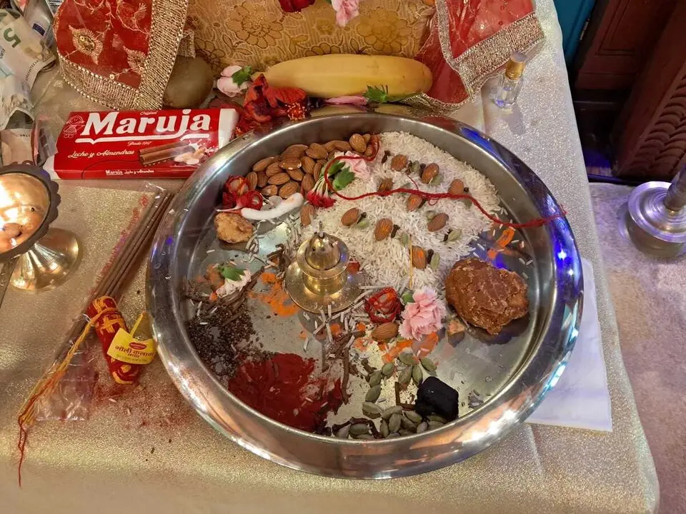 Aarti en honor a Ganesh / C&eacute;sar Mart&iacute;n