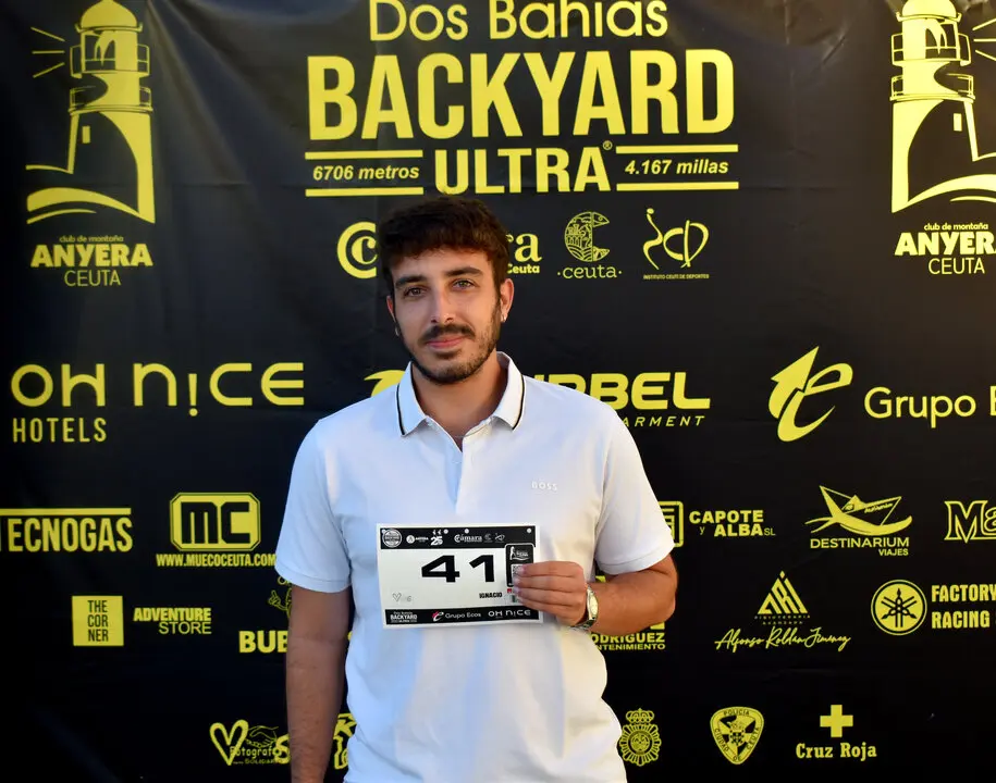 Recogida de dorsales de la 'Backyard Ultra Dos Bah&iacute;as' de Anyera Ceuta (7)