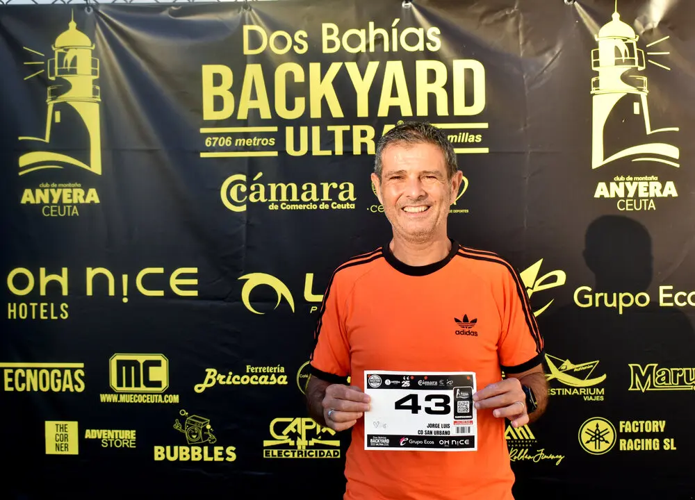Recogida de dorsales de la 'Backyard Ultra Dos Bah&iacute;as' de Anyera Ceuta (6)