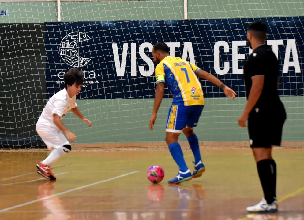 Encuentro de primera ronda de Copa del Rey de f&uacute;tbol sala entre el &Aacute;ngulo CF y el Virgili C&aacute;diz (10)