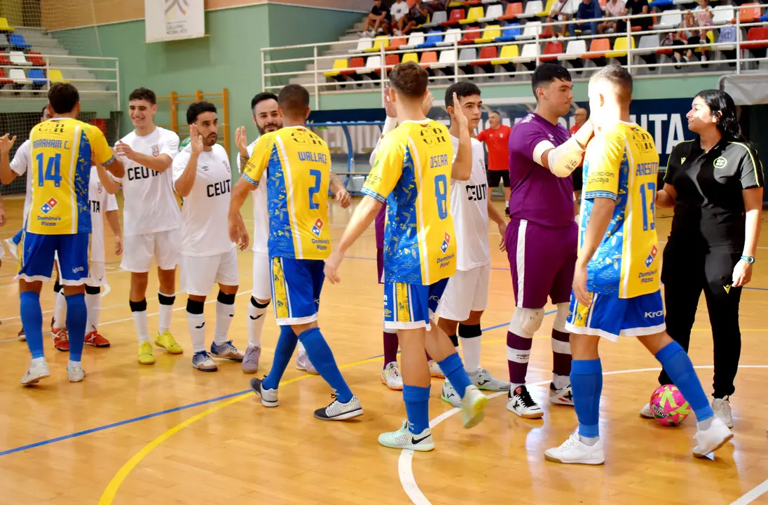 Encuentro de primera ronda de Copa del Rey de f&uacute;tbol sala entre el &Aacute;ngulo CF y el Virgili C&aacute;diz (4)