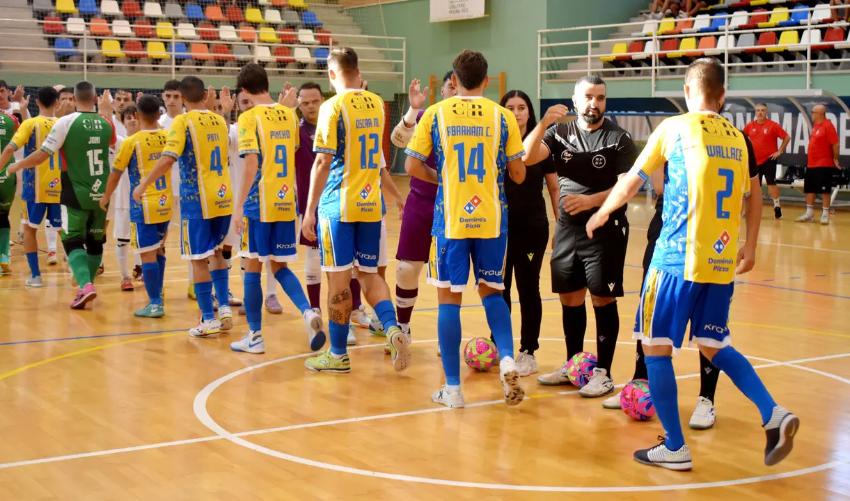 Encuentro de primera ronda de Copa del Rey de f&uacute;tbol sala entre el &Aacute;ngulo CF y el Virgili C&aacute;diz (3)