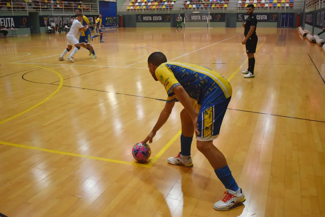 Encuentro de Copa del Rey entre el &Aacute;ngulo CF y el Virgili C&aacute;diz