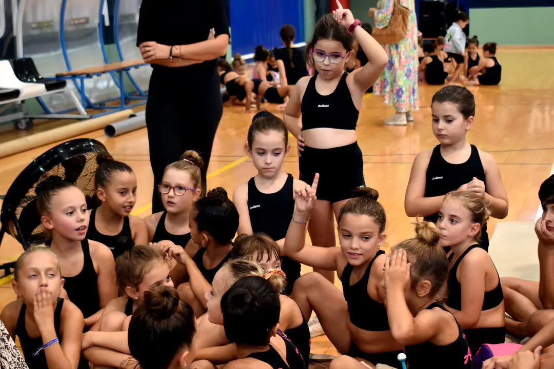 La gimnasia r&iacute;tmica de Ceuta, de fiesta con la visita de las medallistas  (4)