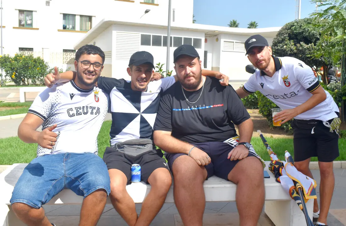Ambiente de gala en el encuentro entre el Ceuta y el Real Zaragoza (35)