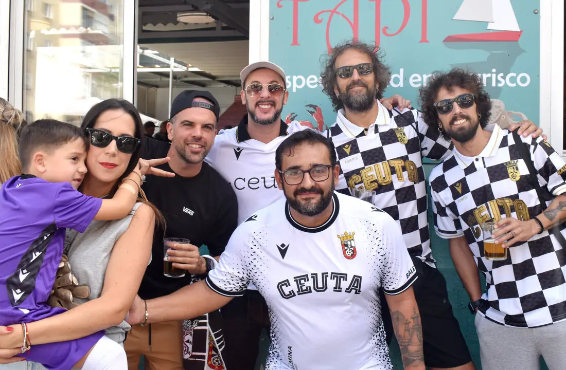 Ambiente de gala en el encuentro entre el Ceuta y el Real Zaragoza (14)